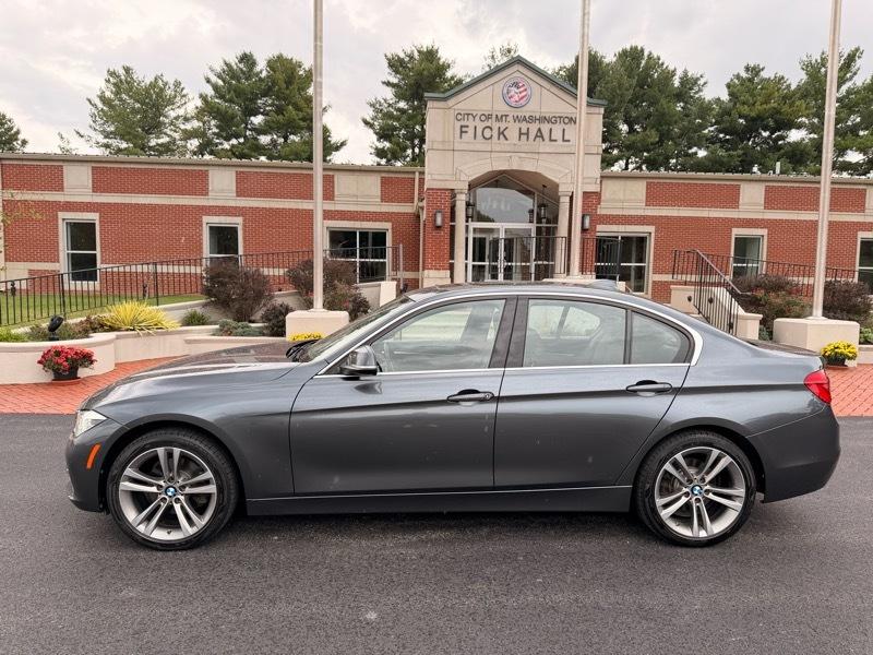 BMW 3-Series  2017
