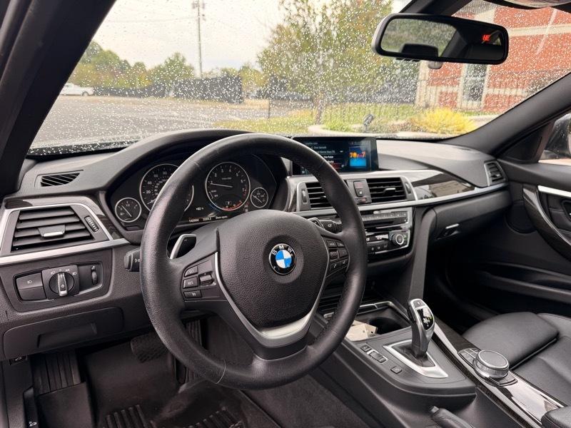 BMW 3-Series  2017