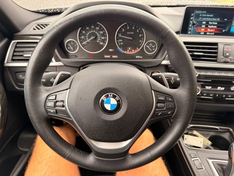 BMW 3-Series  2017