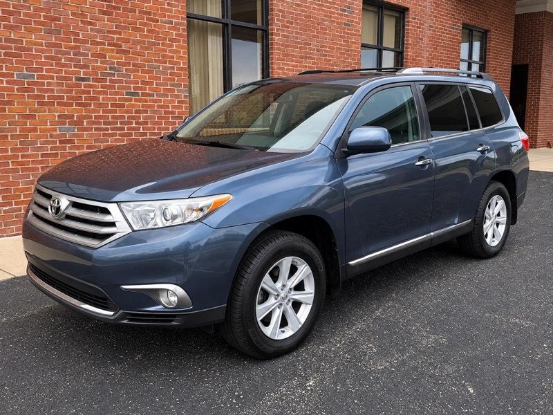 Toyota Highlander 4WD 4dr V6 Plus (Natl) 2013