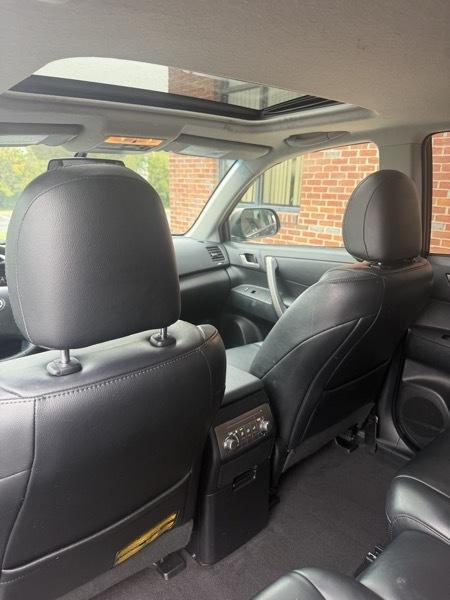 Toyota Highlander 4WD 4dr V6 Plus (Natl) 2013