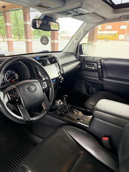 Toyota 4Runner Limited Nightshade Edition 4WD 2020