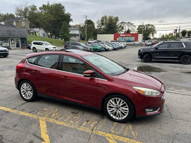 Ford Focus Titanium Hatch 2017