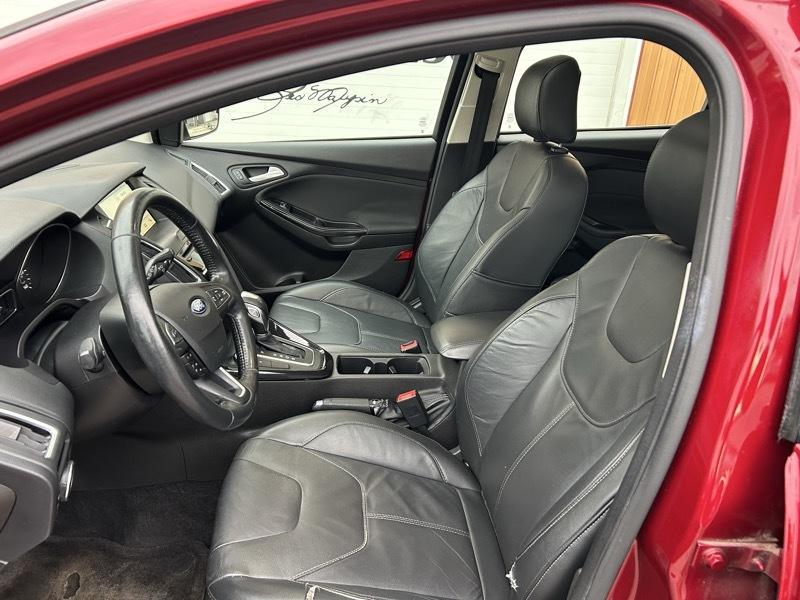 Ford Focus Titanium Hatch 2017