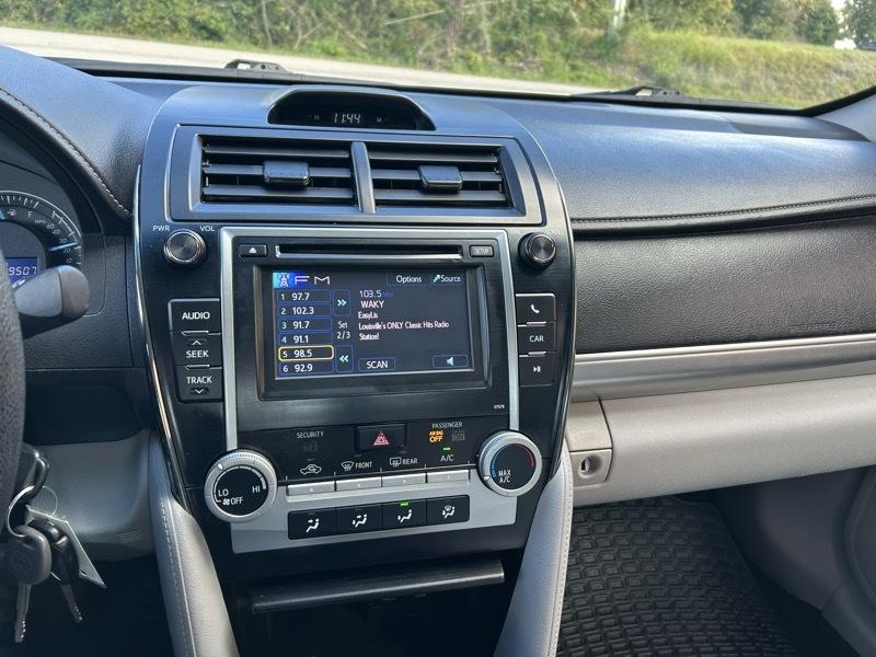 Toyota Camry XLE 2013