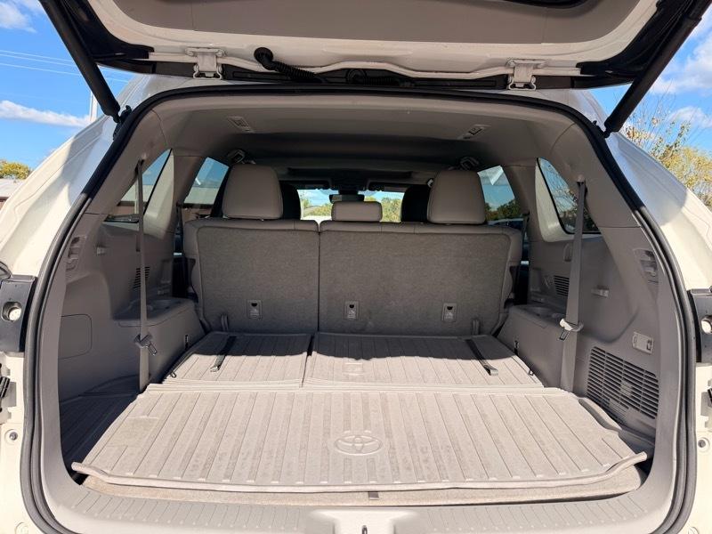 Toyota Highlander XLE AWD V6 2017