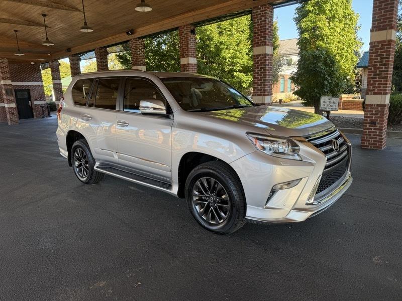 Lexus GX 460 4WD 4dr Premium 2017