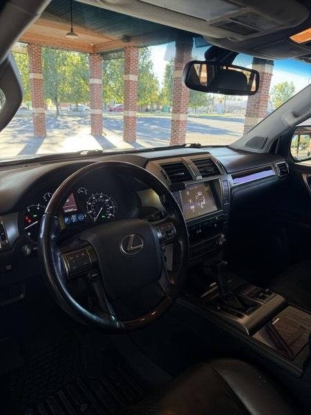 Lexus GX 460 4WD 4dr Premium 2017