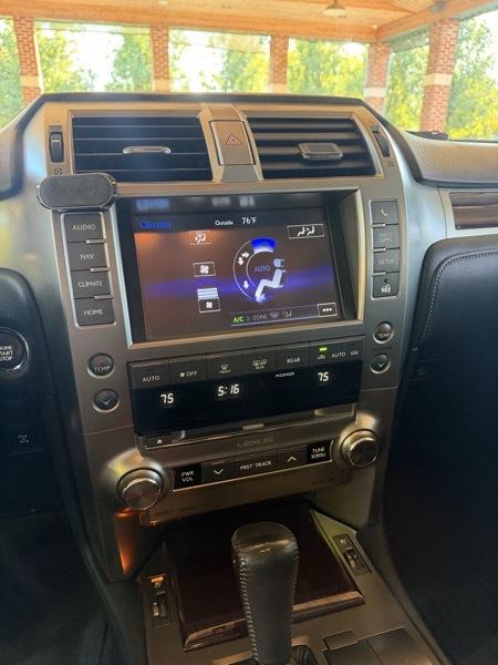 Lexus GX 460 4WD 4dr Premium 2017