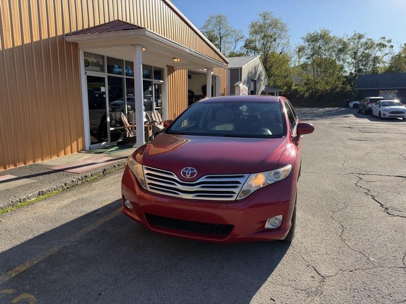 Toyota Venza LE I4 FWD 2012