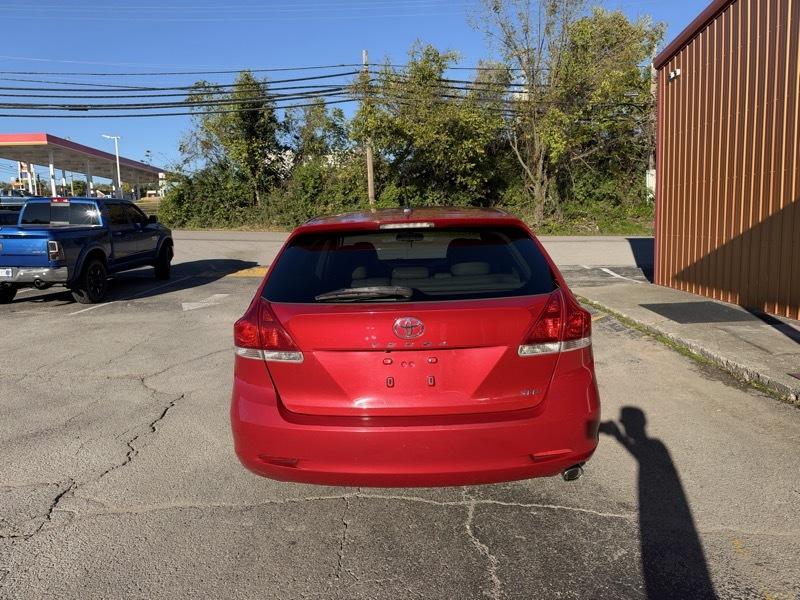 Toyota Venza LE I4 FWD 2012