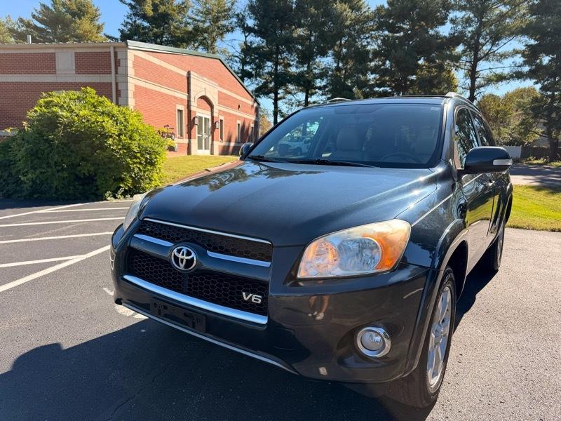 Toyota RAV4 Limited V6 4WD 2011