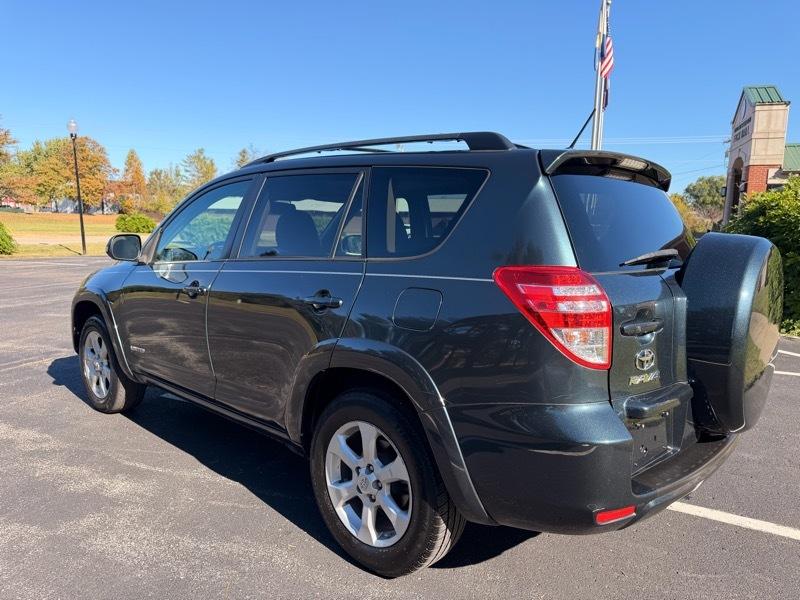 Toyota RAV4 Limited V6 4WD 2011