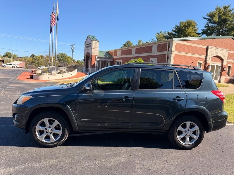 Toyota RAV4 Limited V6 4WD 2011