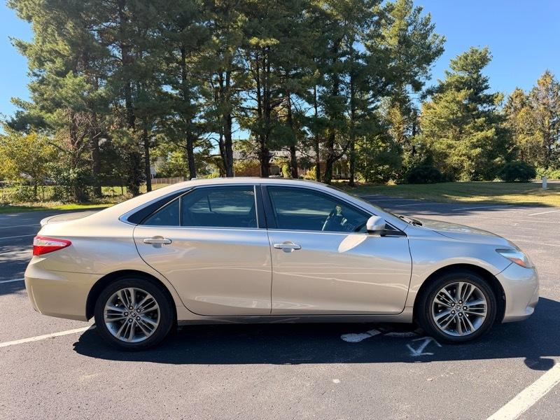 Toyota Camry SE 2017