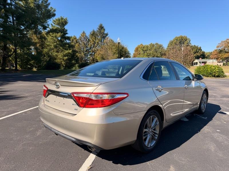 Toyota Camry SE 2017