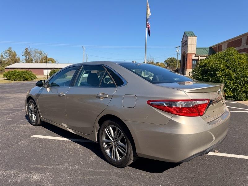 Toyota Camry SE 2017