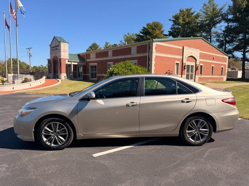 Toyota Camry SE 2017