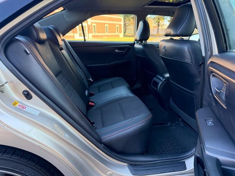 Toyota Camry SE 2017