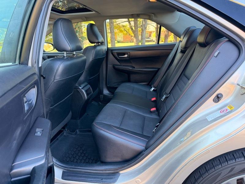 Toyota Camry SE 2017