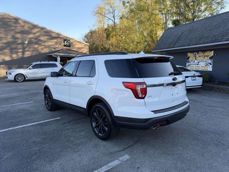 Ford Explorer XLT 4WD 2018