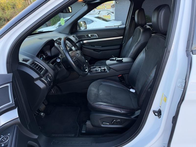 Ford Explorer XLT 4WD 2018