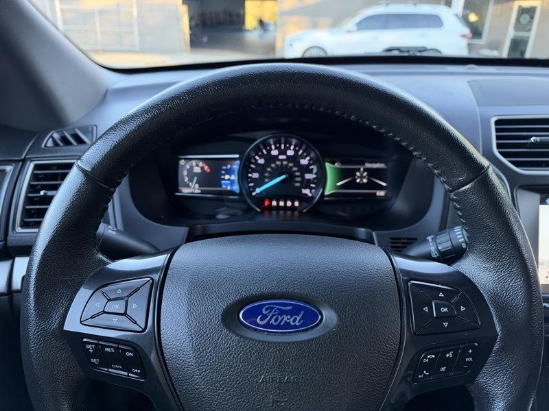 Ford Explorer XLT 4WD 2018