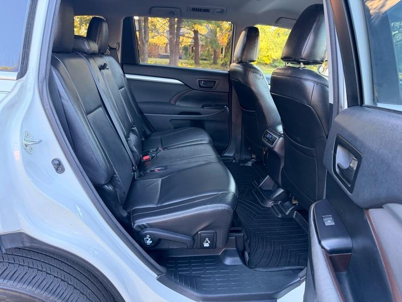 Toyota Highlander  2015
