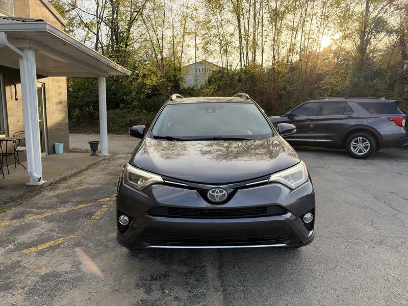 Toyota RAV4 Limited FWD 2016