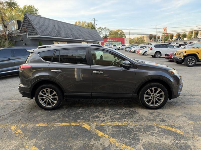 Toyota RAV4 Limited FWD 2016