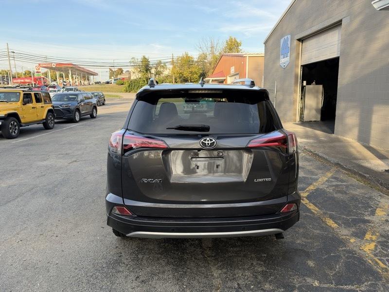 Toyota RAV4 Limited FWD 2016