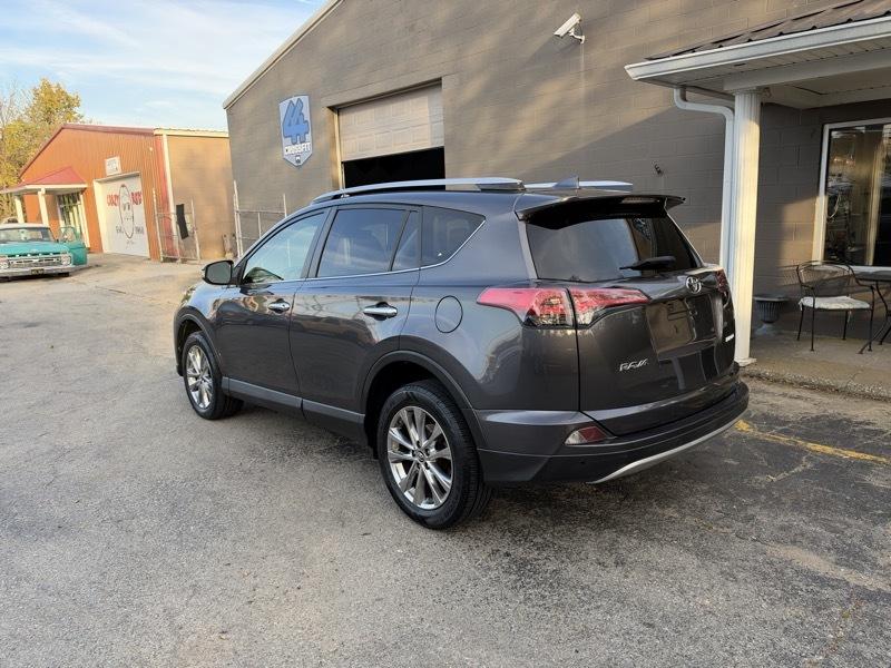 Toyota RAV4 Limited FWD 2016