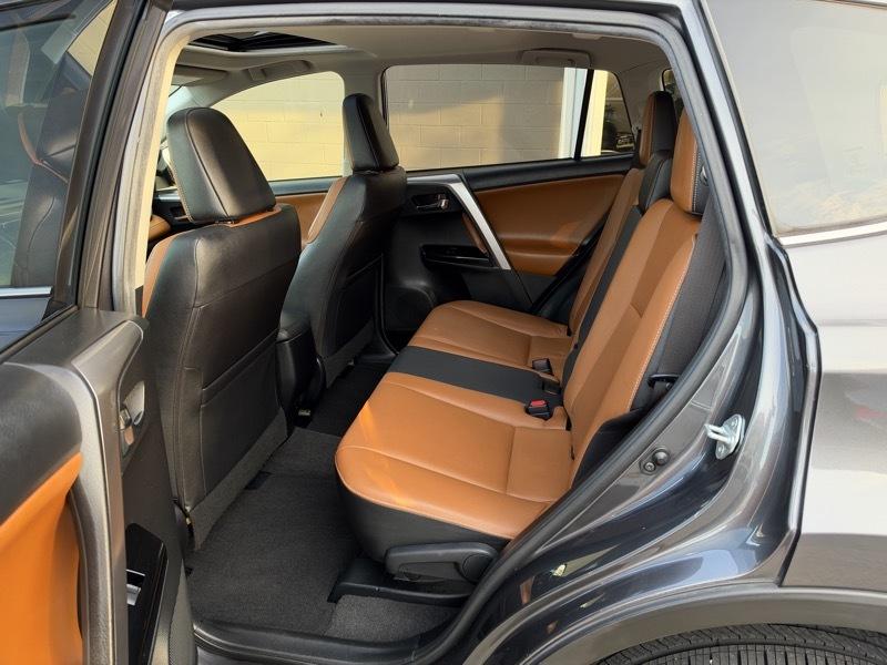 Toyota RAV4 Limited FWD 2016