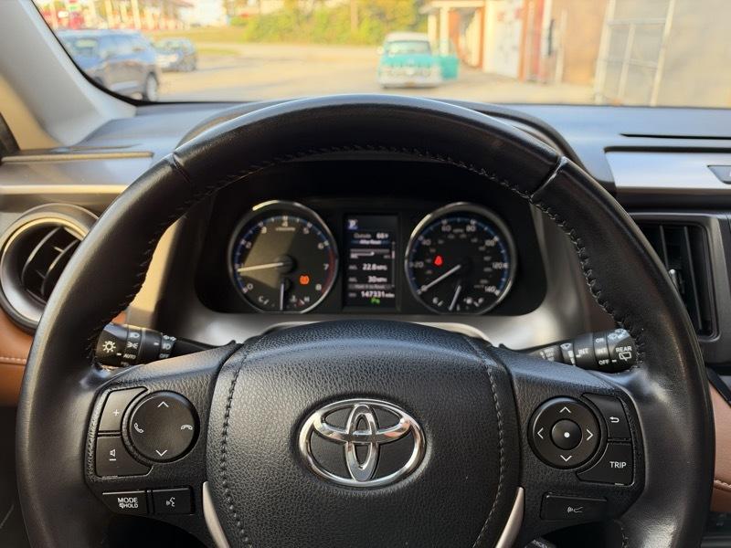 Toyota RAV4 Limited FWD 2016