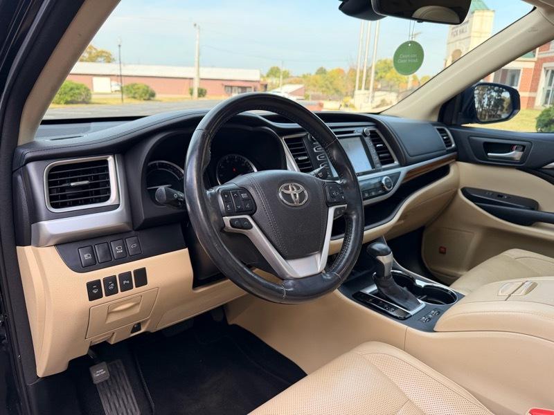 Toyota Highlander Hybrid Limited Platinum AWD 2017