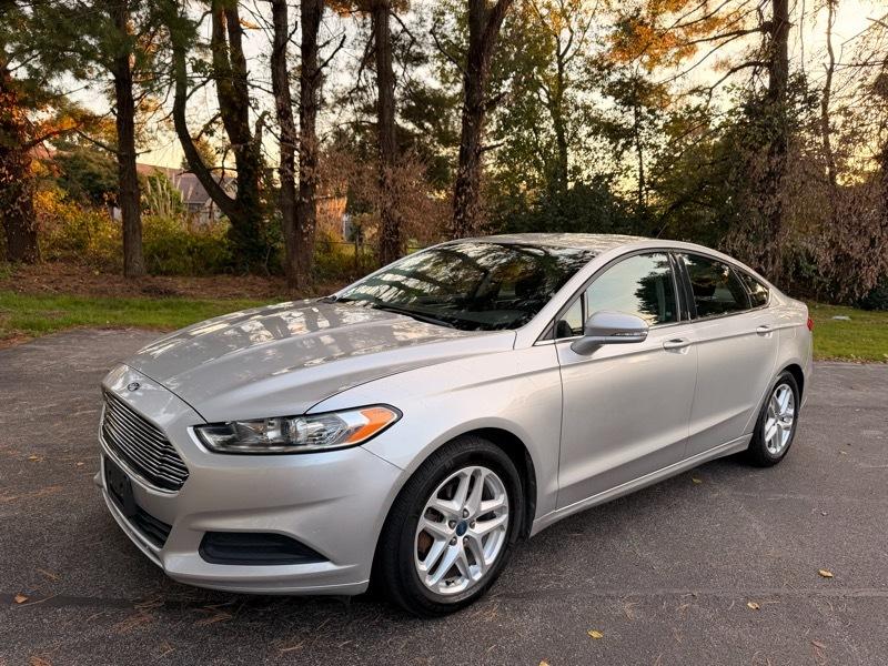 Ford Fusion SE 2013