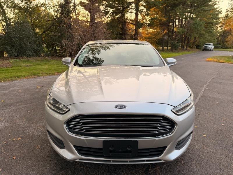 Ford Fusion SE 2013