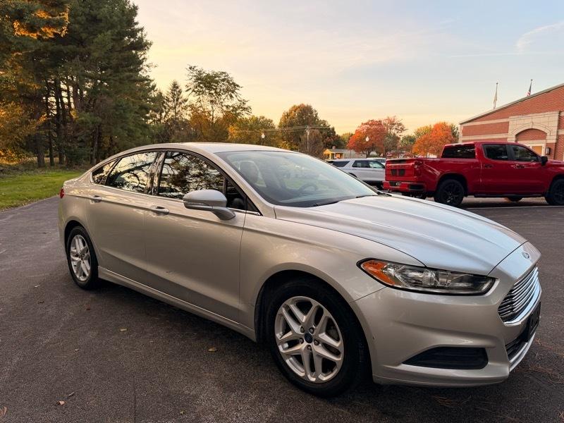 Ford Fusion SE 2013