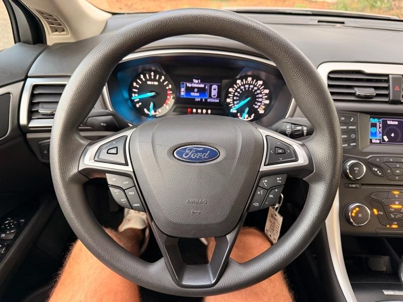 Ford Fusion SE 2013