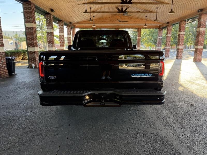 Ford F-150 Lightning 2WD 1993