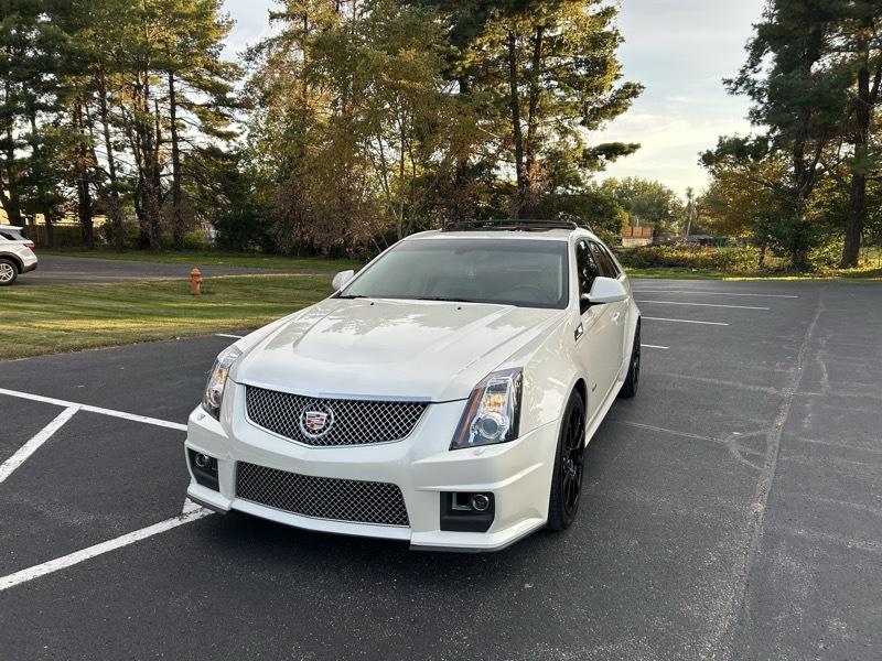 Cadillac CTS-V Wagon 5dr Wgn 6.2L 2013