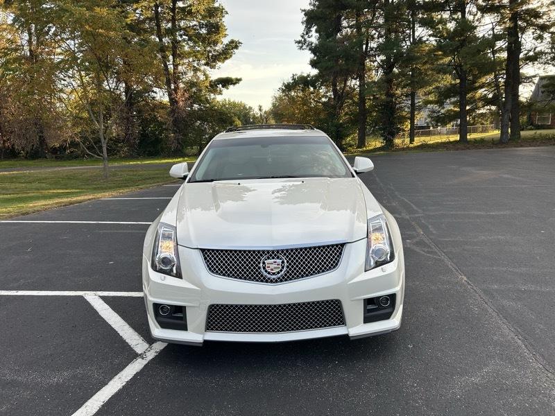 Cadillac CTS-V Wagon 5dr Wgn 6.2L 2013