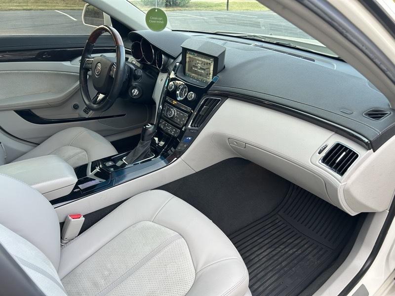 Cadillac CTS-V Wagon 5dr Wgn 6.2L 2013