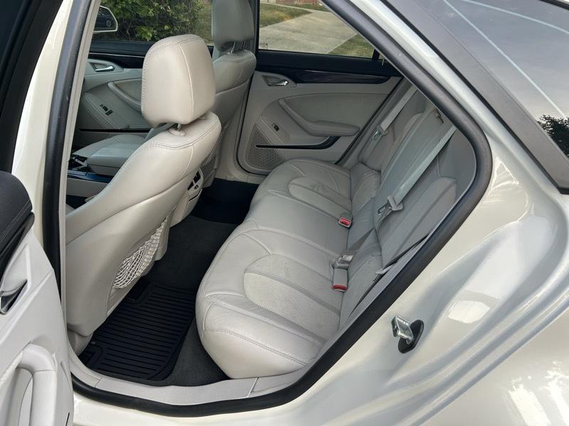 Cadillac CTS-V Wagon 5dr Wgn 6.2L 2013