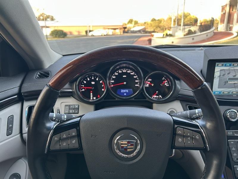Cadillac CTS-V Wagon 5dr Wgn 6.2L 2013