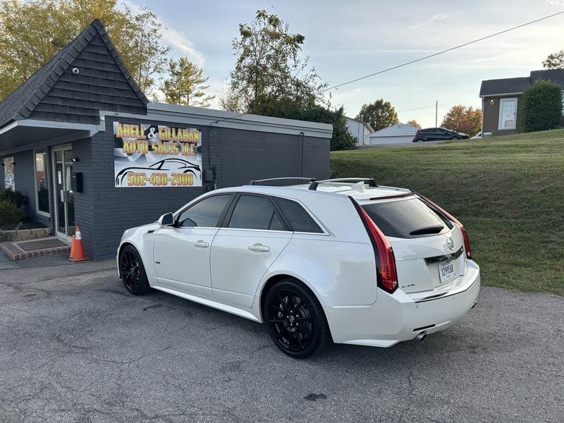Cadillac CTS-V Wagon 5dr Wgn 6.2L 2013