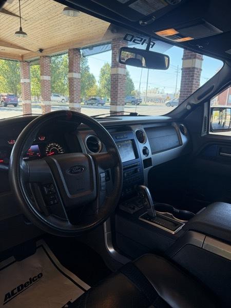 Ford F-150 SVT Raptor 2012