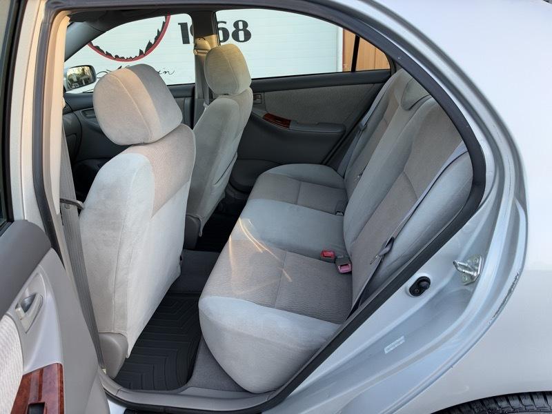 Toyota Corolla LE 2007