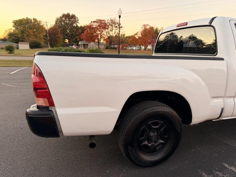 Toyota Tacoma Regular Cab 2WD 2006