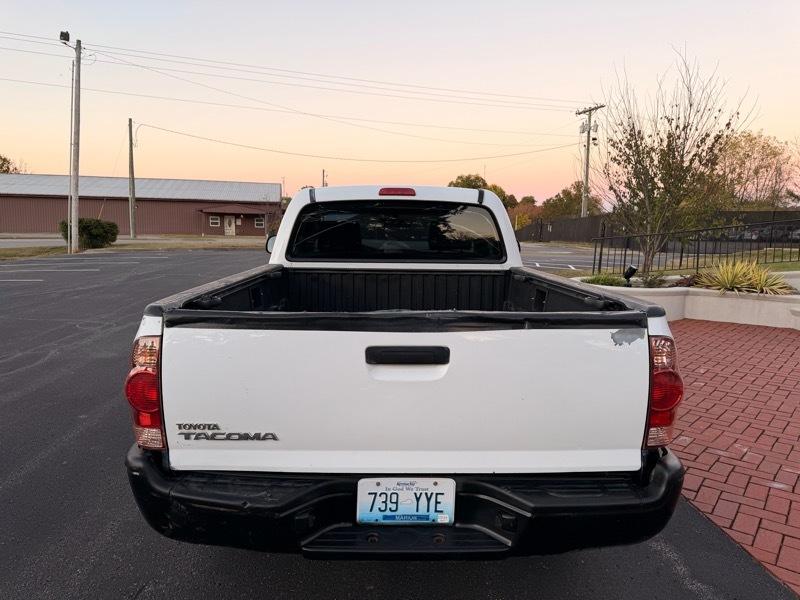 Toyota Tacoma Regular Cab 2WD 2006